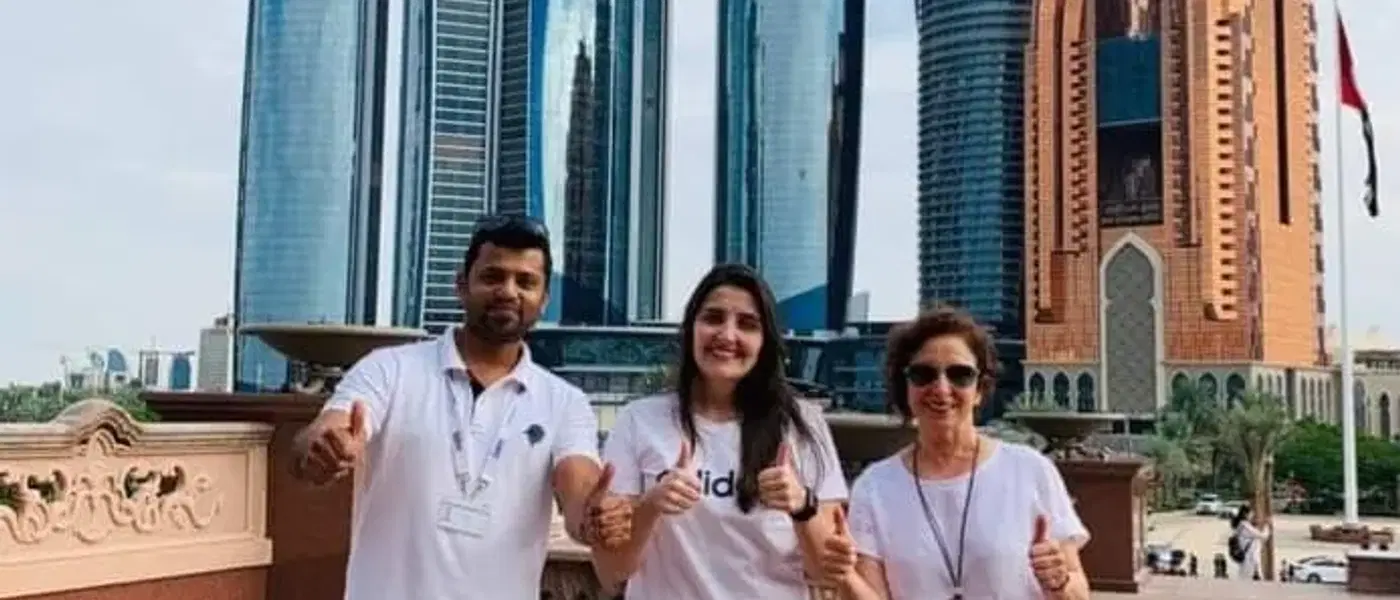 Abu Dhabi City Tour from Dubai – Full Day Guided Experience - Professional tour experience with Oberon Tours