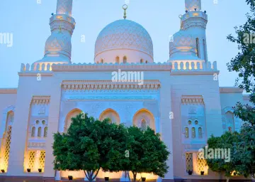 Jumeirah Mosque with Oberon Tours